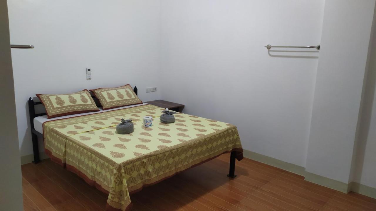 Hotel Ashoka Эль-Нидо Экстерьер фото