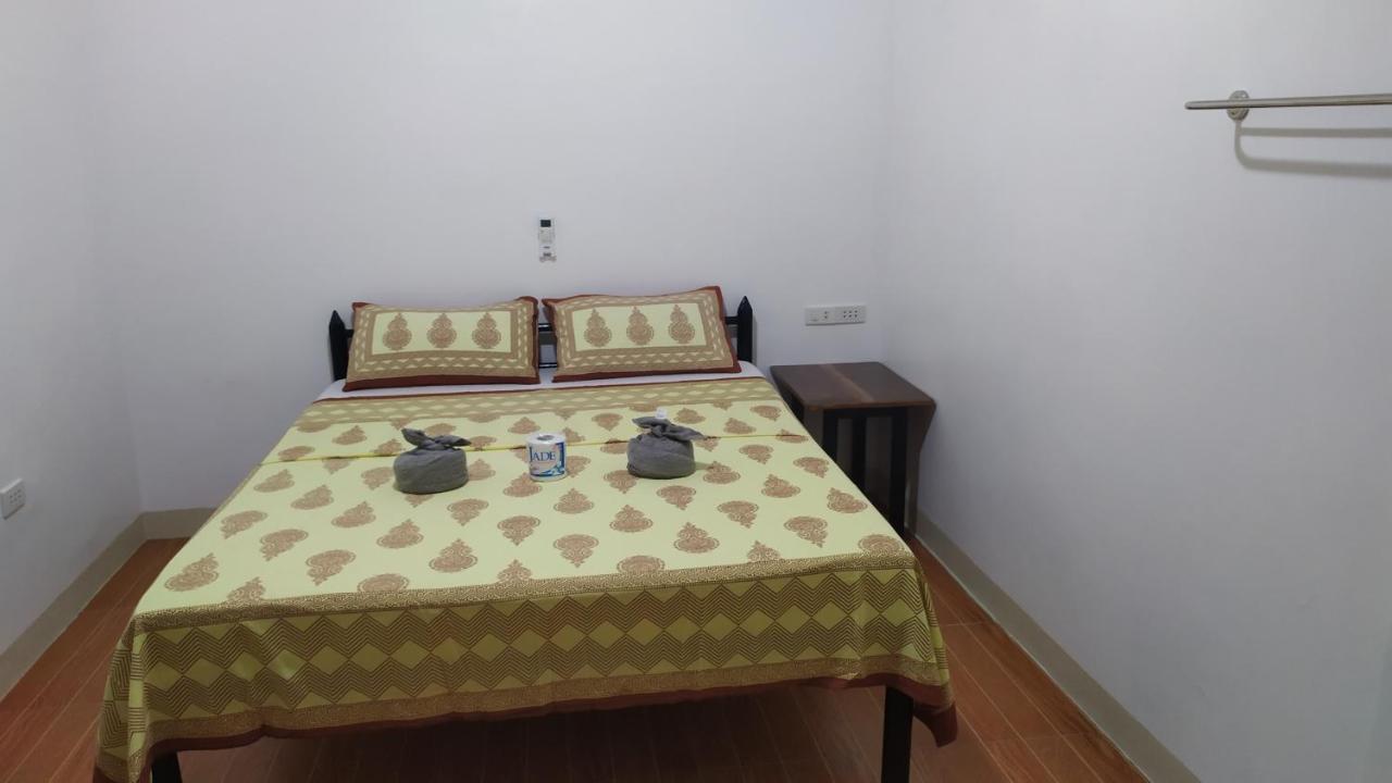 Hotel Ashoka Эль-Нидо Экстерьер фото