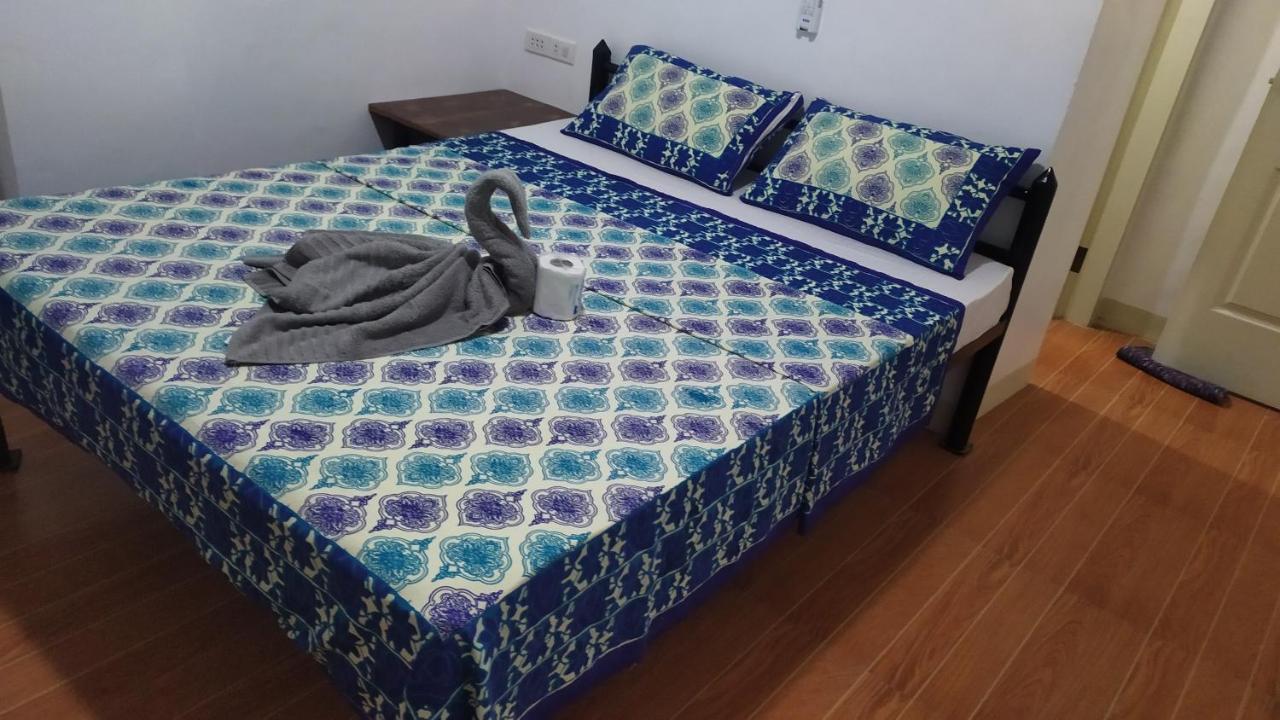 Hotel Ashoka Эль-Нидо Экстерьер фото